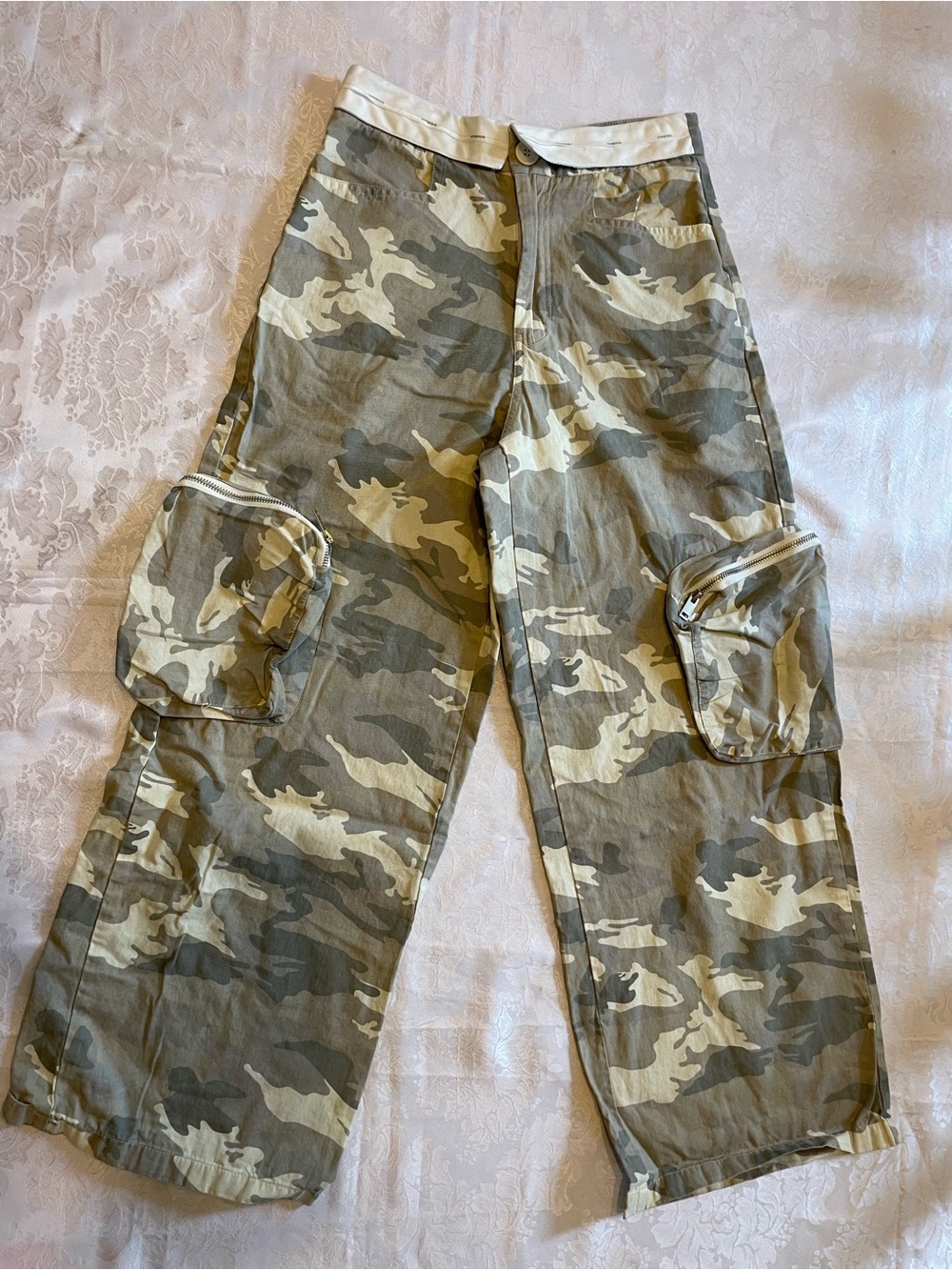 Women’s Wide-Leg Cargo Jumpsuit Pants - Beige Camo